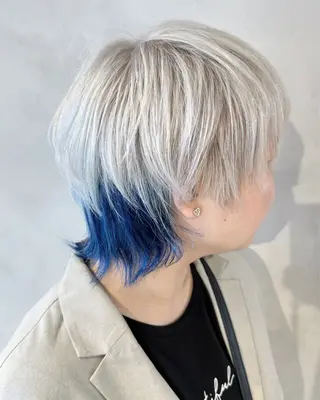 ショート カラー デザインカラー/パー マ🦖外岡咲希🦖のヘアスタイル
