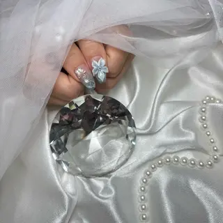 ネイル Yuna 𝝑𝝔*.+ﾟのネイルデザイン