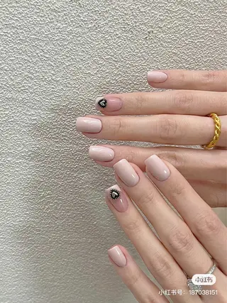 ネイル 大久保YISnail スカルプ専門店のネイルデザイン