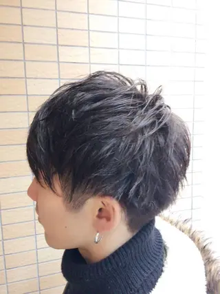 ショート siki. 石渡のヘアスタイル