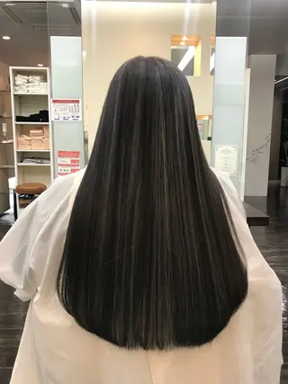 ロング カラー 三浦 悠のヘアスタイル