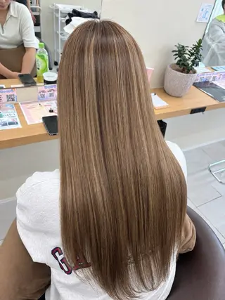 ロング 外人風ハイライト/ 艶カラーのヘアスタイル