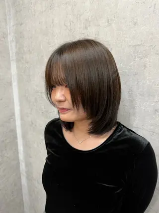 カラー 宇座 杏音のヘアスタイル