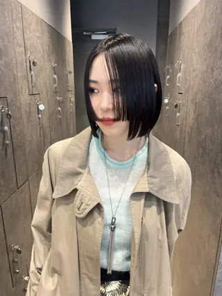 ミディアム 前嶋 愛友のヘアスタイル