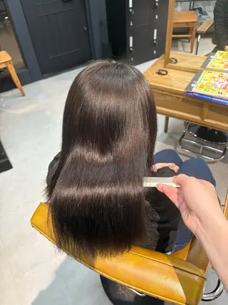 ロング カラー 藤井 セリのヘアスタイル