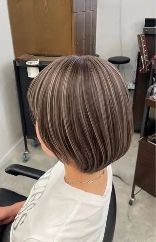 カラー 尾崎 弘和のヘアスタイル