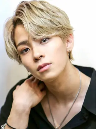 ショート カラー メンズ ヤリタ カケルのヘアスタイル