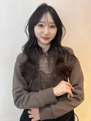 ロング 'axis hinaのヘアスタイル