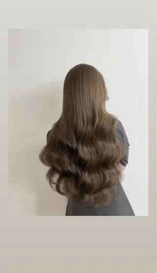 ロング カラー 心寧🍑🤍ྀི/ 透明感colorのヘアスタイル