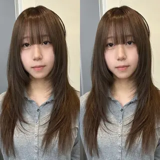 カラー slit kokoroのヘアスタイル