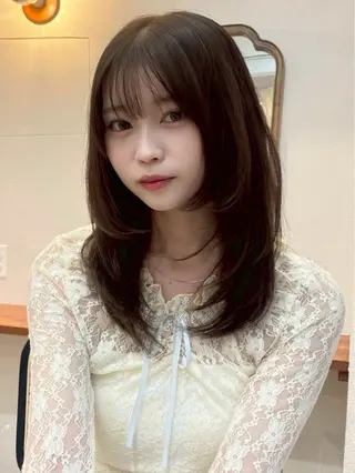 セミロング カラー 小堺 瑞姫のヘアスタイル