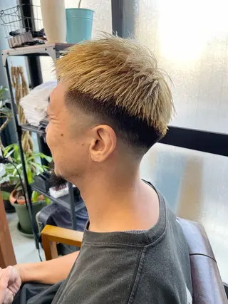 カラー メンズ シノザキ キナのヘアスタイル