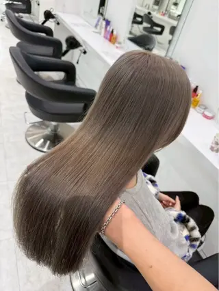 ロング カラー ヘアアレンジ 艶髪グレージュ🩶 maharuのヘアスタイル