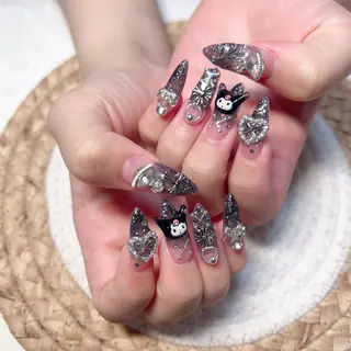 ネイル Maggie Nail🦩のネイルデザイン