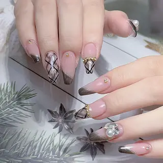 ネイル Queen‘s なんのネイルデザイン