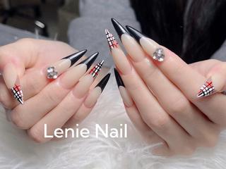 ネイル Lenie Kabukichoのネイルデザイン