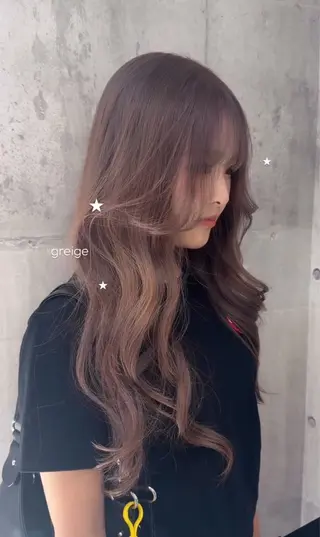 ロング カラー 🫯ゆるふわガーリー 🎨𖥔ׁTOMO♡のヘアスタイル