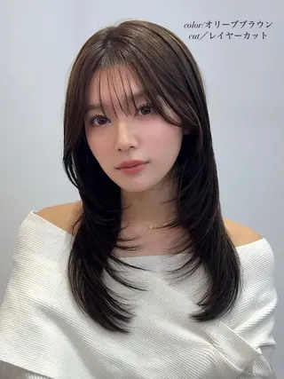 ロング 艶カラー✨レイヤー 𝐚𝐲𝐚𝐤𝐚のヘアスタイル