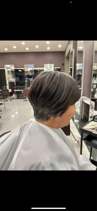 ショート シェアサロン岡留 夢名のヘアスタイル