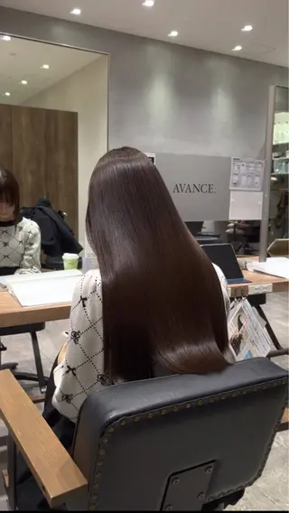 ロング 髪質改善 もー髪で悩ませないのヘアスタイル