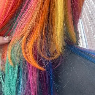 ミディアム カラー 三浦 悠のヘアスタイル