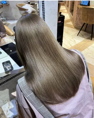 ロング カラー ❤️縮毛矯正❤️ 髪質改善❤️平野実花のヘアスタイル