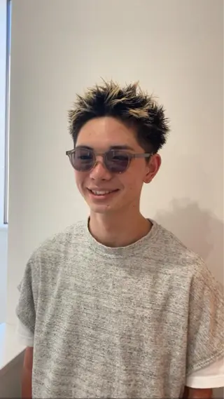 ショート メンズ 本田 央介のヘアスタイル