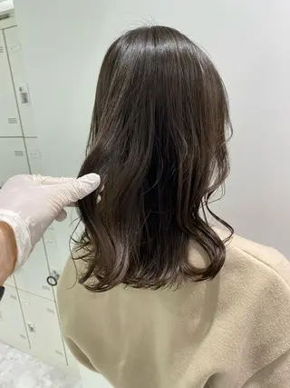 セミロング カラー パーマ ヘアアレンジ ネイル マツエク・マツパ 韓国風ベージュ🤎 赤みなし🌿横浜🤎のヘアスタイル