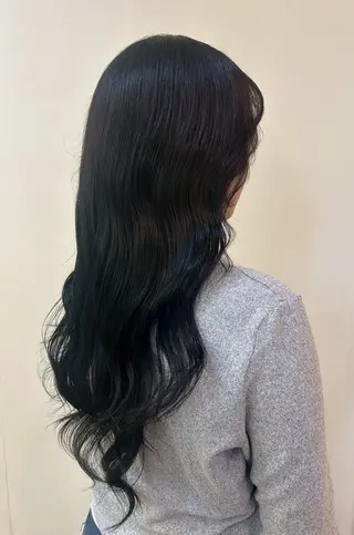 ロング 西山 琴音のヘアスタイル