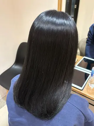 セミロング カラー 太田 鈴佳のヘアスタイル