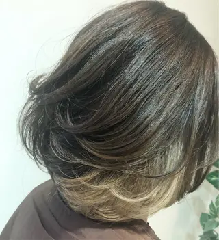 ミディアム カラー ブリーチ👩🦳/ ✂︎MANAMIのヘアスタイル