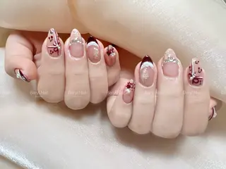 ミディアム Beryl Nail 新大久保のネイルデザイン
