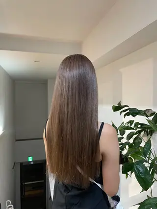 ロング カラー ヒヤジョウ ユウナ／cinqのヘアスタイル