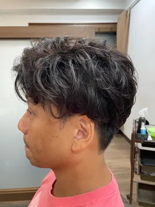 パーマ メンズ 紫藤 祥希のヘアスタイル