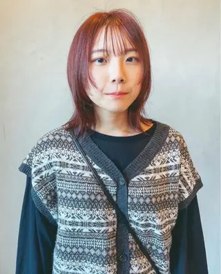 ミディアム 草野ゆずき⌇縮毛矯正 ⌇Wカラー⌇レイヤーのヘアスタイル