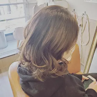 ミディアム カラー spa hair ark 富井直美のヘアスタイル