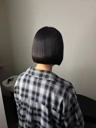 ショート カラー 大人な抜け感レイヤー remi🖤のヘアスタイル