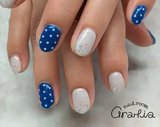 ネイル nail room gratia のネイルデザイン