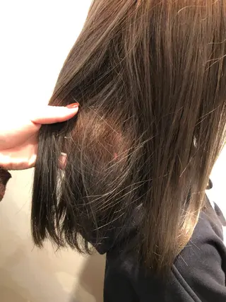 セミロング 杉原 向日梨のヘアスタイル