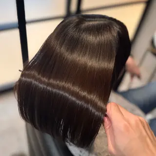 ロング パーマ 髪質改善Ⅰ透明感 艶カラーⅠたつやのヘアスタイル
