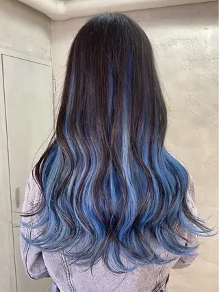 ロング カラー 似合わせレイヤー×ブ リーチカラーmeguのヘアスタイル