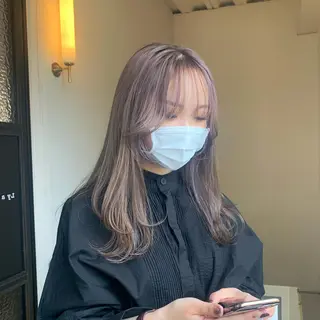 セミロング カラー 本間 結衣のヘアスタイル
