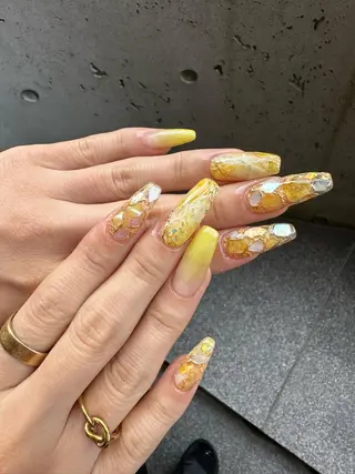 ネイル 長谷川 奈緒美のネイルデザイン