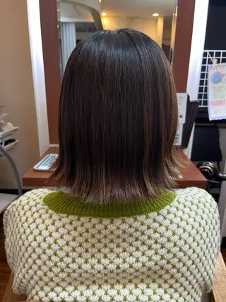 ミディアム 富田 響のヘアスタイル