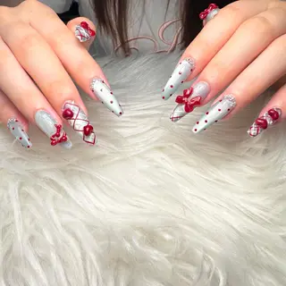 ネイル T.Lee Nail Lilyのネイルデザイン