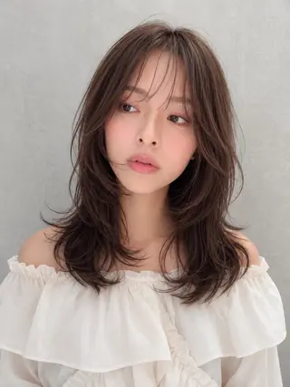 セミロング Lond enikaのヘアスタイル