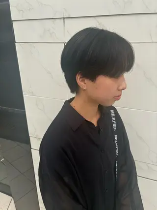 ショート カラー 山口 なおのヘアスタイル