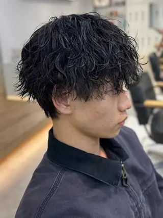 パーマ メンズ センターパート/カラ ーメッシュ📍ユリのヘアスタイル