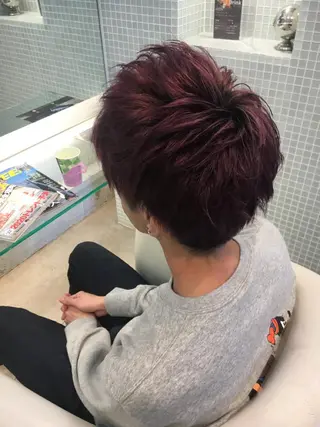 カラー メンズ 安永 里帆のヘアスタイル