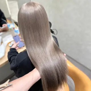 ロング ‎🤍札幌ハイトーン 🤍シンゴのヘアスタイル